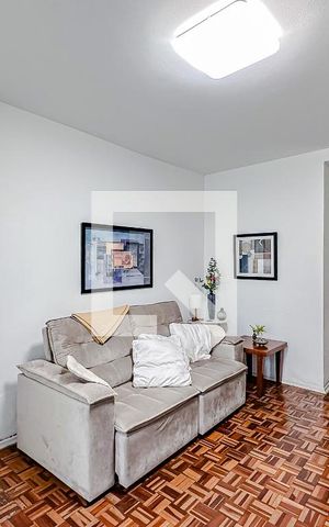 Casa à venda com 180m², 3 quartos e 2 vagasSala