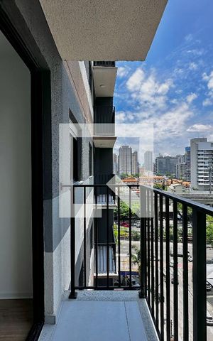 Apartamento à venda com 27m², 1 quarto e sem vaga Apartamento à venda com 27m², 1 quarto e sem vagaSacada