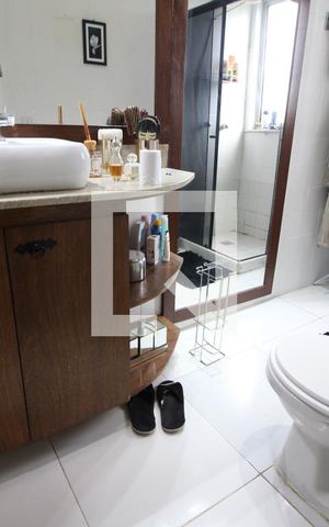 Apartamento à venda com 142m², 4 quartos e 1 vagaQuarto 3 - Banheiro da Suíte