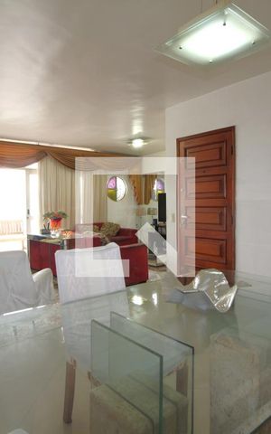 Apartamento à venda com 142m², 4 quartos e 1 vagaSala