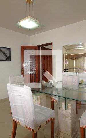 Apartamento à venda com 142m², 4 quartos e 1 vagaSala