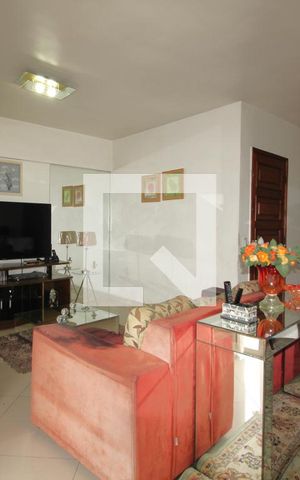 Apartamento à venda com 142m², 4 quartos e 1 vagaSala
