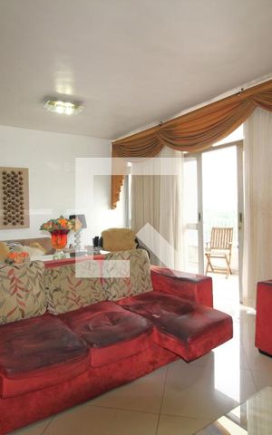 Apartamento à venda com 142m², 4 quartos e 1 vagaSala