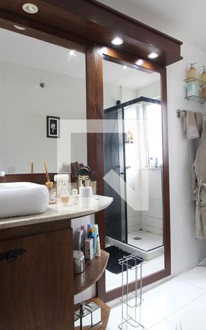 Apartamento à venda com 142m², 4 quartos e 1 vagaQuarto 3 - Banheiro da Suíte