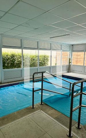 Apartamento à venda com 90m², 2 quartos e 2 vagasÁrea comum - Piscina Coberta