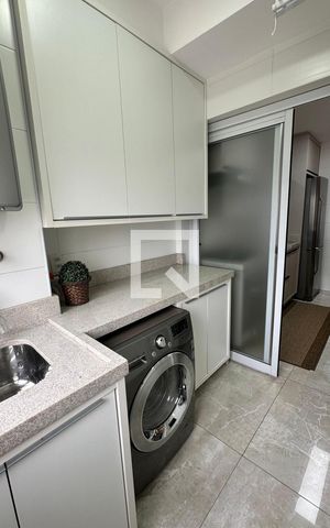 Apartamento à venda com 90m², 2 quartos e 2 vagasVaranda e Área de Serviço