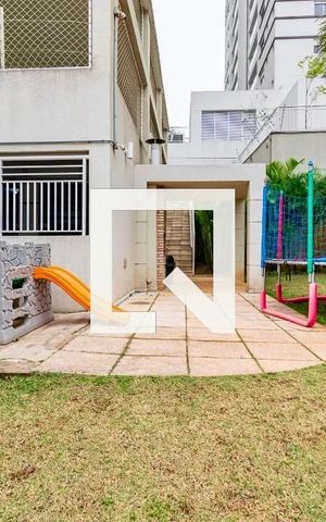 Apartamento à venda com 108m², 3 quartos e 3 vagas Apartamento à venda com 108m², 3 quartos e 3 vagasÁrea comum - Playground