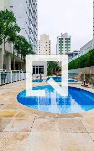 Apartamento à venda com 108m², 3 quartos e 3 vagas Apartamento à venda com 108m², 3 quartos e 3 vagasÁrea comum - Piscina