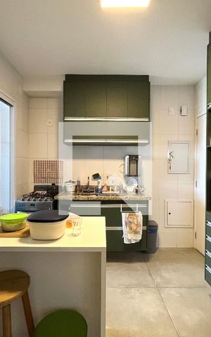 Apartamento à venda com 108m², 3 quartos e 3 vagas Apartamento à venda com 108m², 3 quartos e 3 vagasCozinha