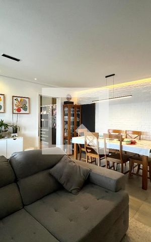 Apartamento à venda com 108m², 3 quartos e 3 vagas Apartamento à venda com 108m², 3 quartos e 3 vagasSala
