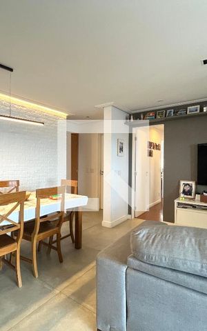 Apartamento à venda com 108m², 3 quartos e 3 vagas Apartamento à venda com 108m², 3 quartos e 3 vagasSala