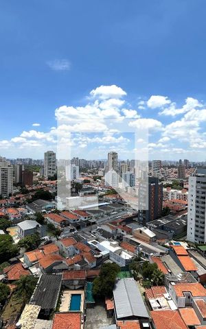 Apartamento à venda com 108m², 3 quartos e 3 vagas Apartamento à venda com 108m², 3 quartos e 3 vagasVista da Suíte