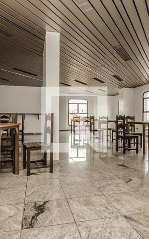 Apartamento à venda com 221m², 4 quartos e 3 vagas Apartamento à venda com 221m², 4 quartos e 3 vagasÁrea Comum - Salão de Festas