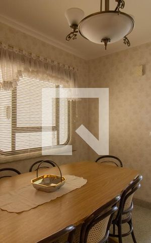 Apartamento à venda com 221m², 4 quartos e 3 vagas Apartamento à venda com 221m², 4 quartos e 3 vagasCopa