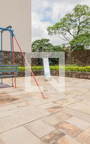 Apartamento à venda com 221m², 4 quartos e 3 vagas Apartamento à venda com 221m², 4 quartos e 3 vagasÁrea Comum - Playground