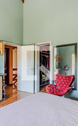 Casa à venda com 880m², 3 quartos e 8 vagas Casa à venda com 880m², 3 quartos e 8 vagasQuarto 3