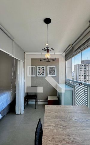 Apartamento para alugar com 33m², 1 quarto e 1 vagaSacada