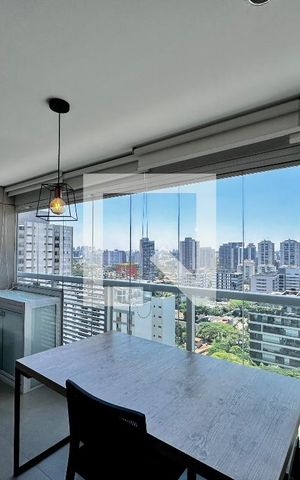 Apartamento para alugar com 33m², 1 quarto e 1 vagaSacada