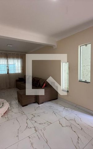Casa para alugar com 300m², 3 quartos e 3 vagasSala