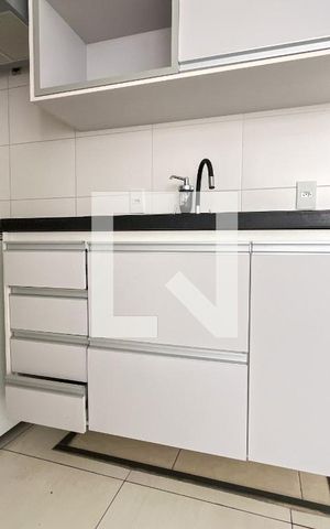 Apartamento à venda com 34m², 2 quartos e sem vaga Apartamento à venda com 34m², 2 quartos e sem vagaCozinha e Área de Serviço