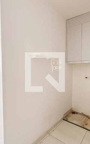 Apartamento à venda com 34m², 2 quartos e sem vaga Apartamento à venda com 34m², 2 quartos e sem vagaCozinha e Área de Serviço