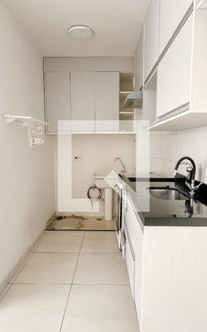 Apartamento à venda com 34m², 2 quartos e sem vaga Apartamento à venda com 34m², 2 quartos e sem vagaCozinha e Área de Serviço