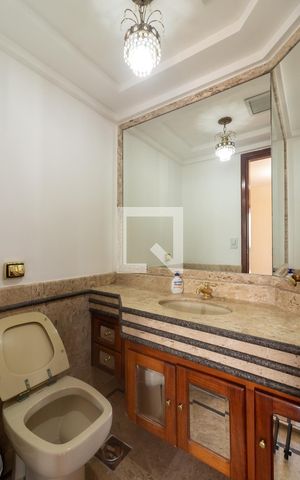 Apartamento à venda com 466m², 5 quartos e 6 vagas Apartamento à venda com 466m², 5 quartos e 6 vagasLavabo