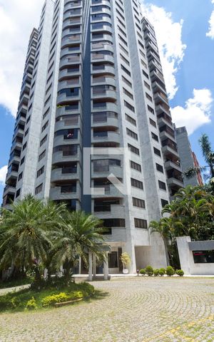 Apartamento à venda com 466m², 5 quartos e 6 vagas Apartamento à venda com 466m², 5 quartos e 6 vagasÁrea comum