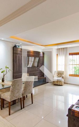 Casa à venda com 113m², 3 quartos e 2 vagas Casa à venda com 113m², 3 quartos e 2 vagasSala de Jantar