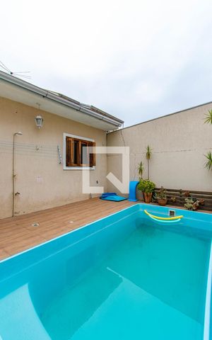 Casa à venda com 113m², 3 quartos e 2 vagas Casa à venda com 113m², 3 quartos e 2 vagasÁrea Externa