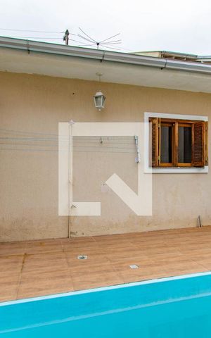 Casa à venda com 113m², 3 quartos e 2 vagas Casa à venda com 113m², 3 quartos e 2 vagasÁrea Externa