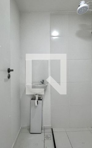Studio para alugar com 20m², 1 quarto e sem vaga Studio para alugar com 20m², 1 quarto e sem vagaBanheiro