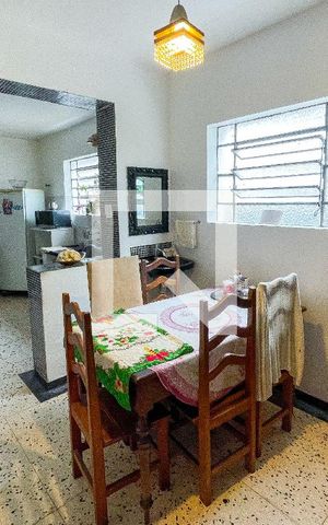 Casa para alugar com 250m², 3 quartos e sem vaga Casa para alugar com 250m², 3 quartos e sem vagaCozinha