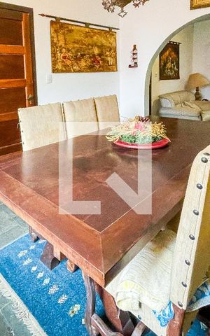 Casa para alugar com 250m², 3 quartos e sem vaga Casa para alugar com 250m², 3 quartos e sem vagaSala de Jantar