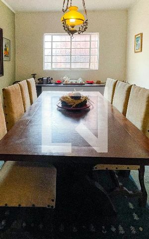 Casa para alugar com 250m², 3 quartos e sem vaga Casa para alugar com 250m², 3 quartos e sem vagaSala de Jantar