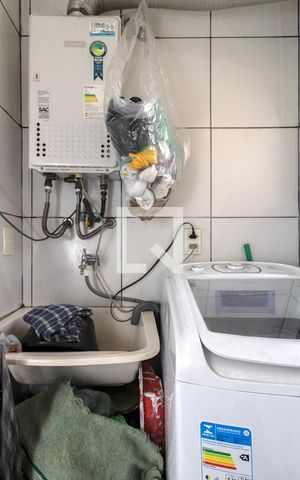 Apartamento à venda com 63m², 3 quartos e 1 vaga Apartamento à venda com 63m², 3 quartos e 1 vagaárea de serviço