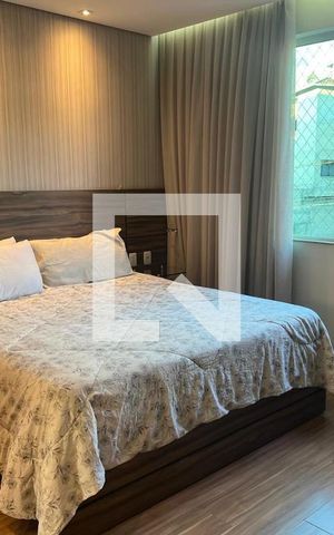 Casa à venda com 289m², 3 quartos e 2 vagas Casa à venda com 289m², 3 quartos e 2 vagasQuarto