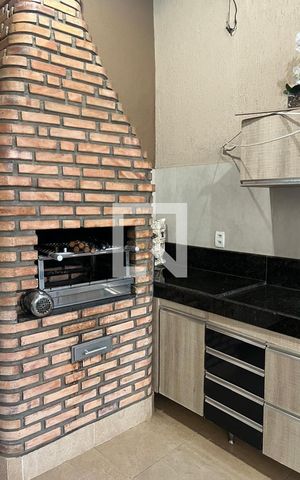 Casa à venda com 289m², 3 quartos e 2 vagas Casa à venda com 289m², 3 quartos e 2 vagasÁrea comum - Churrasqueira