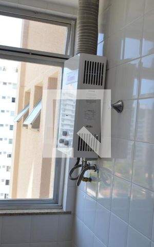 Apartamento para alugar com 78m², 3 quartos e 1 vagaÁrea de Serviço