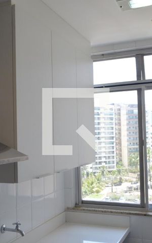 Apartamento para alugar com 78m², 3 quartos e 1 vagaÁrea de Serviço