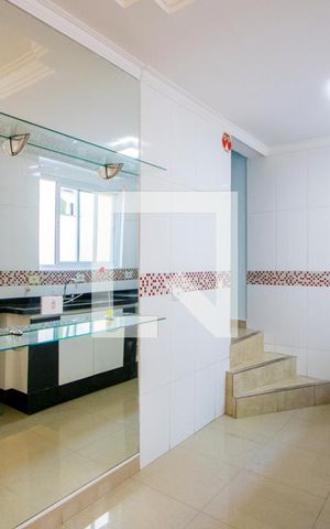 Apartamento à venda com 96m², 2 quartos e 1 vaga Apartamento à venda com 96m², 2 quartos e 1 vagaCozinha de apoio