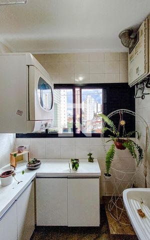 Apartamento à venda com 129m², 4 quartos e 4 vagasÁrea de Serviço