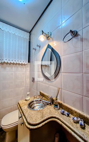 Apartamento à venda com 129m², 4 quartos e 4 vagasLavabo