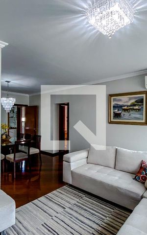 Apartamento à venda com 129m², 4 quartos e 4 vagasSala