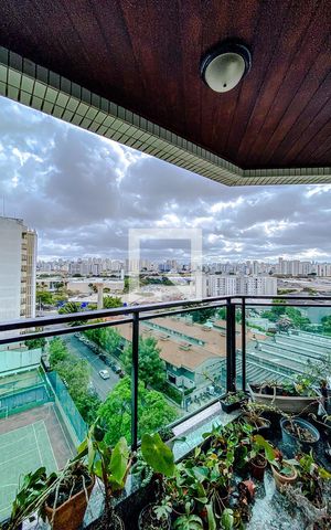 Apartamento à venda com 129m², 4 quartos e 4 vagasVaranda do Quarto 1