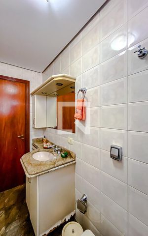 Apartamento à venda com 129m², 4 quartos e 4 vagasBanheiro
