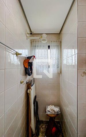 Apartamento à venda com 129m², 4 quartos e 4 vagasBanheiro de serviço