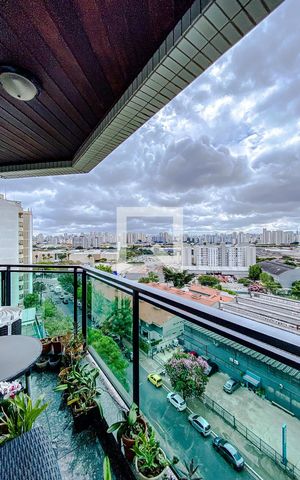 Apartamento à venda com 129m², 4 quartos e 4 vagasVaranda da Sala