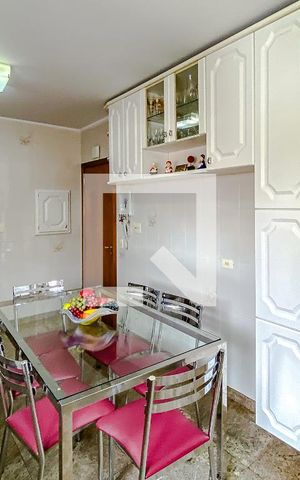 Apartamento à venda com 129m², 4 quartos e 4 vagasCozinha