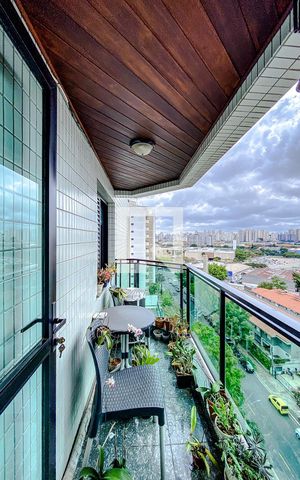 Apartamento à venda com 129m², 4 quartos e 4 vagasVaranda da Sala